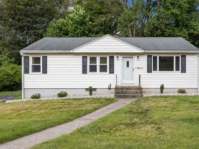 1325 Avon Boulevard, Cheshire, CT, 06410