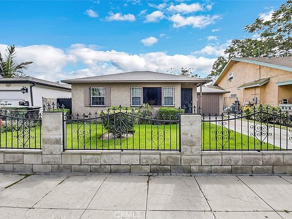 2nd image of 10334 Grape St