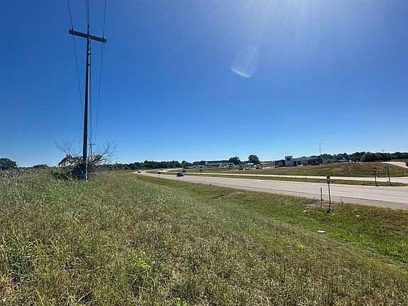 5th image of 1 Highway 64
