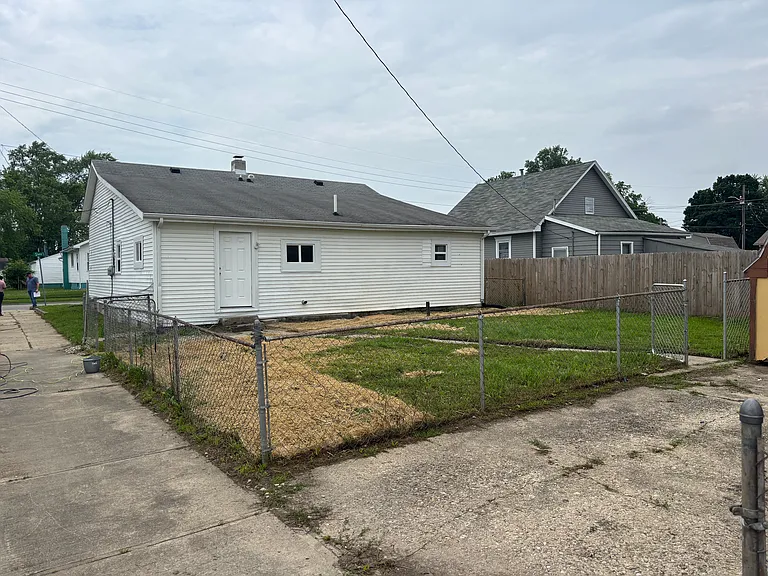 920 State St #MAIN — Photo 18