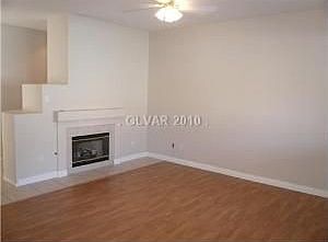 5th image of 1402 Stable Glen Dr