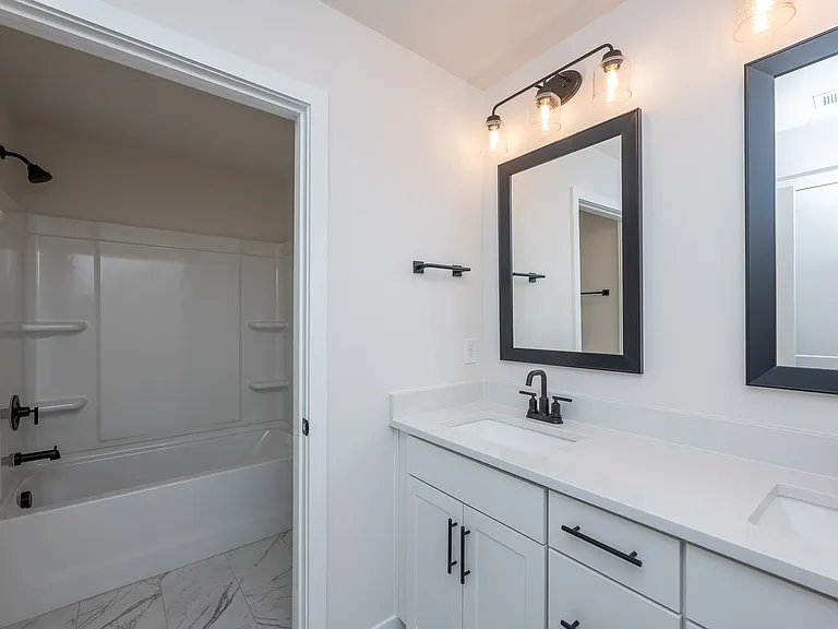 1004 Gresham Pl — Photo 14