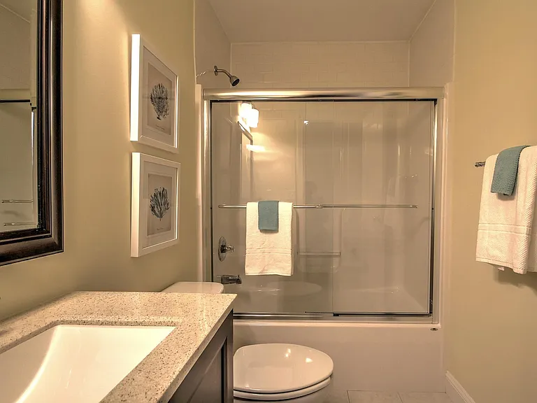 229 W Main St — Photo 12