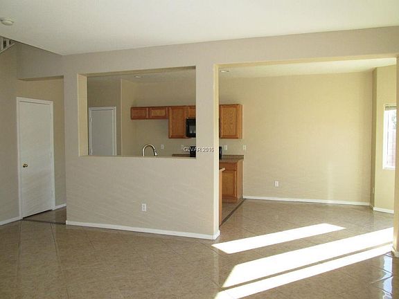 4th image of 5833 Buckwood Mote St