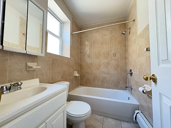 5th image of 393 13th Ave #6C