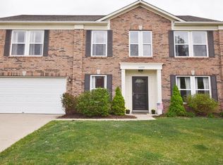 14233 Country Breeze Ln, Fishers, IN 46038