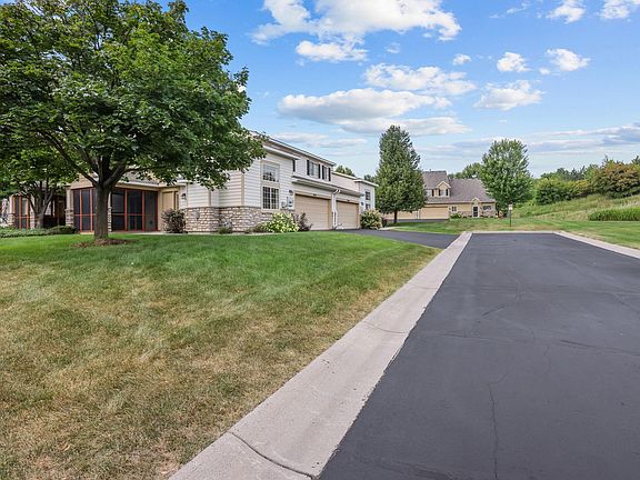 2nd image of 9124 Fox Ct