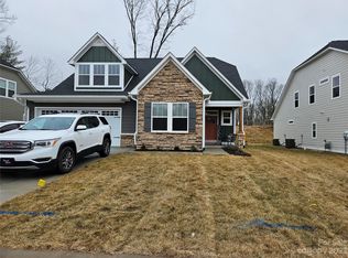 18 N Christie Ct, Fletcher, NC 28732