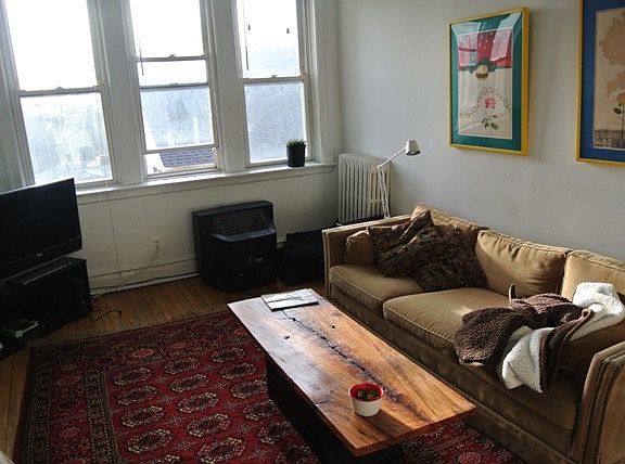 4th image of 1931 W Crystal St APT 1B