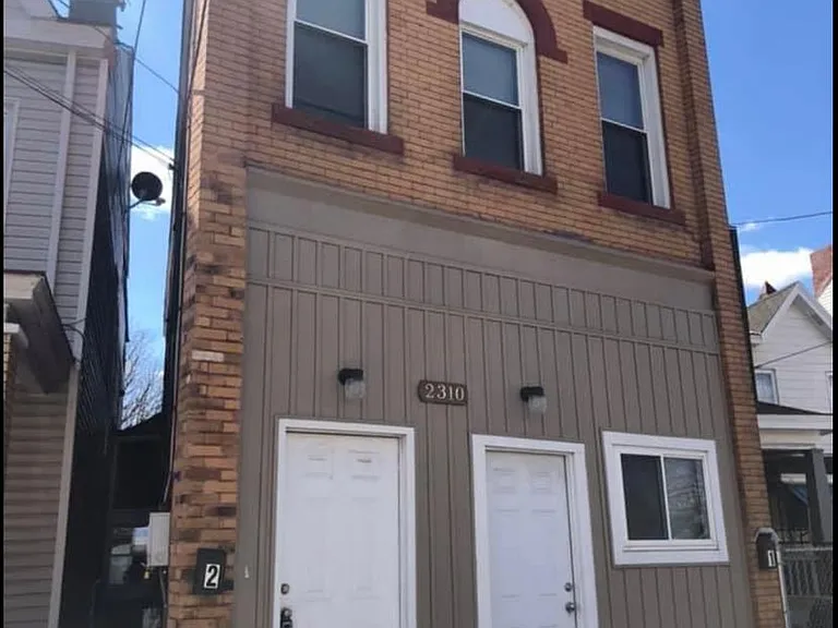 2310 Arlington Ave #2 — Photo 8