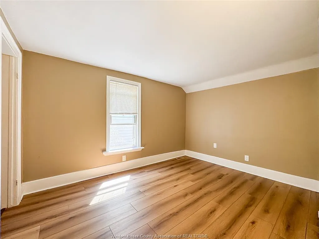 2 bed, $1,400 — Photo 4