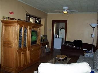 3rd image of 2218 Richmond Ave