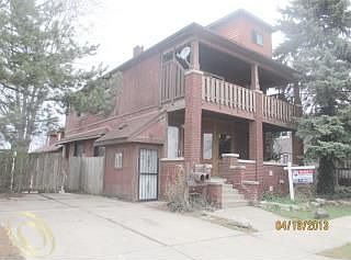 2nd image of 1674 Ferris Ave