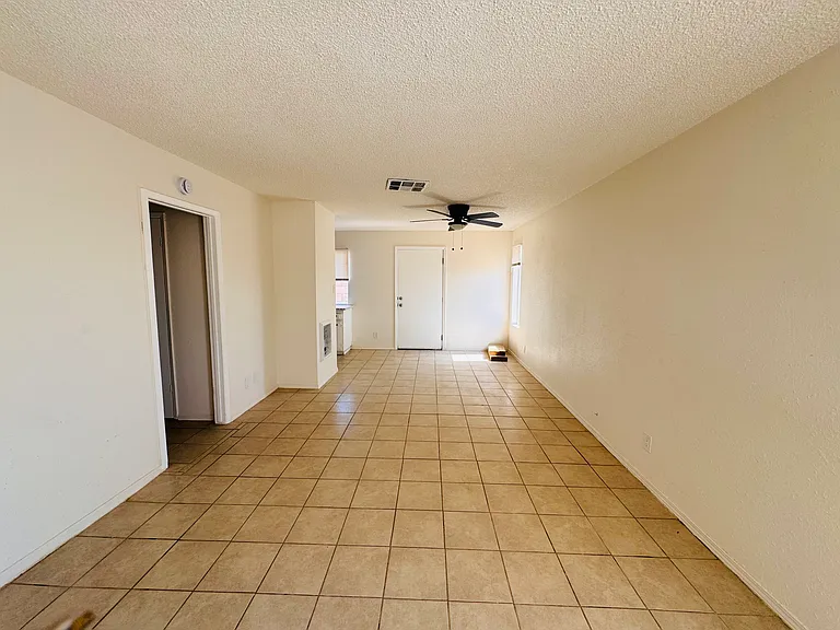 7519 California City Blvd — Photo 2