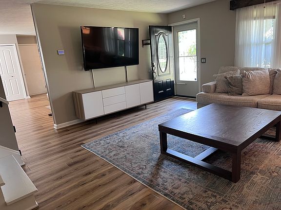 3rd image of 20295 White Bark Dr