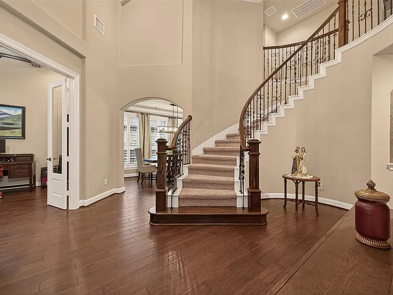 3835 Dortmund Dr — Photo 5