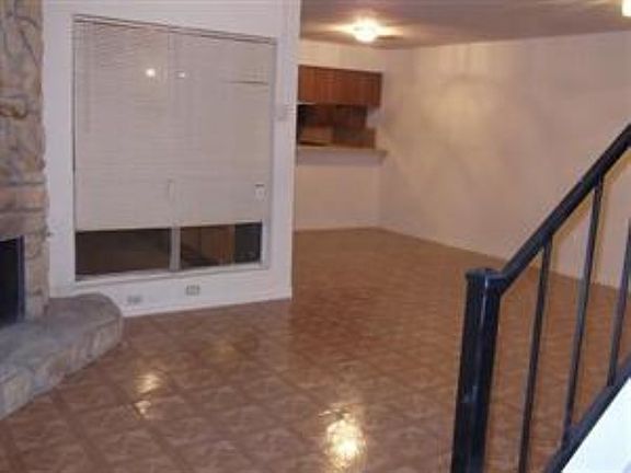 3rd image of 5606 Easthampton Dr Unit B