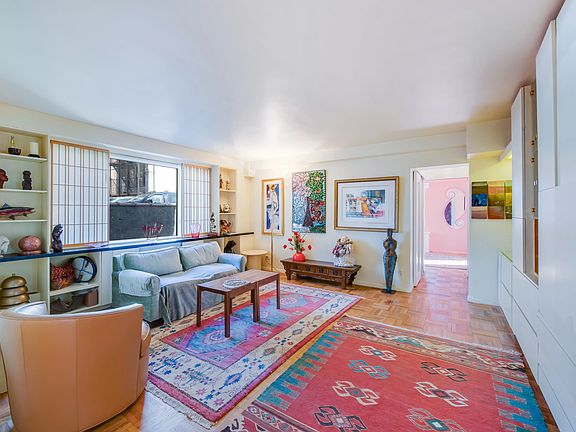 3rd image of 105 W 13th St APT 9G
