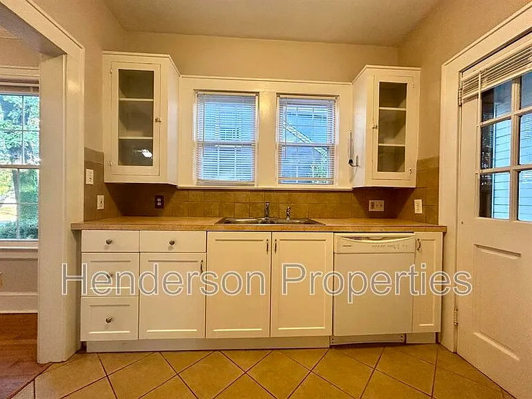 1328 Saint Julien St — Photo 11