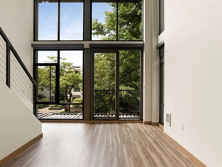 The Blake Apartments — Photo 10