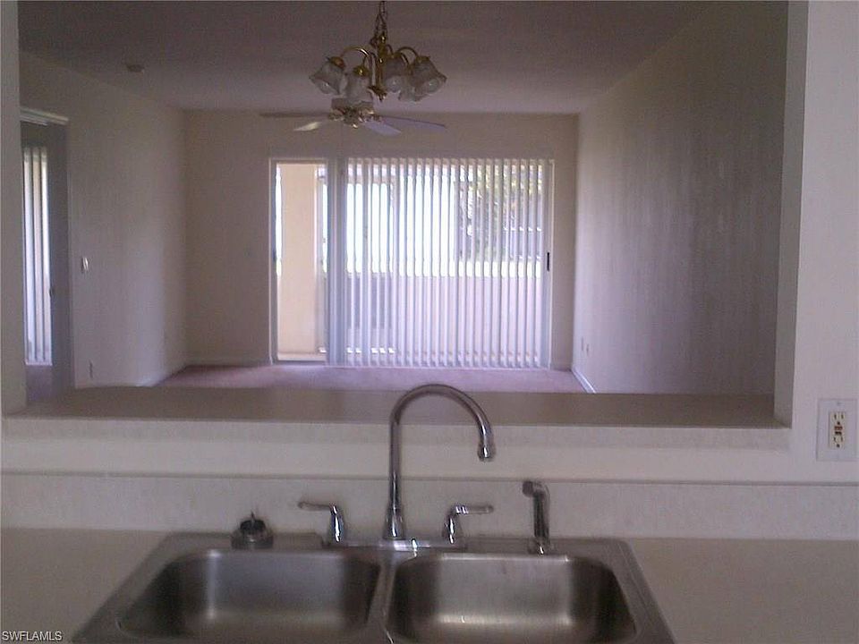 2nd image of 1016 SW 47th Ter APT 102