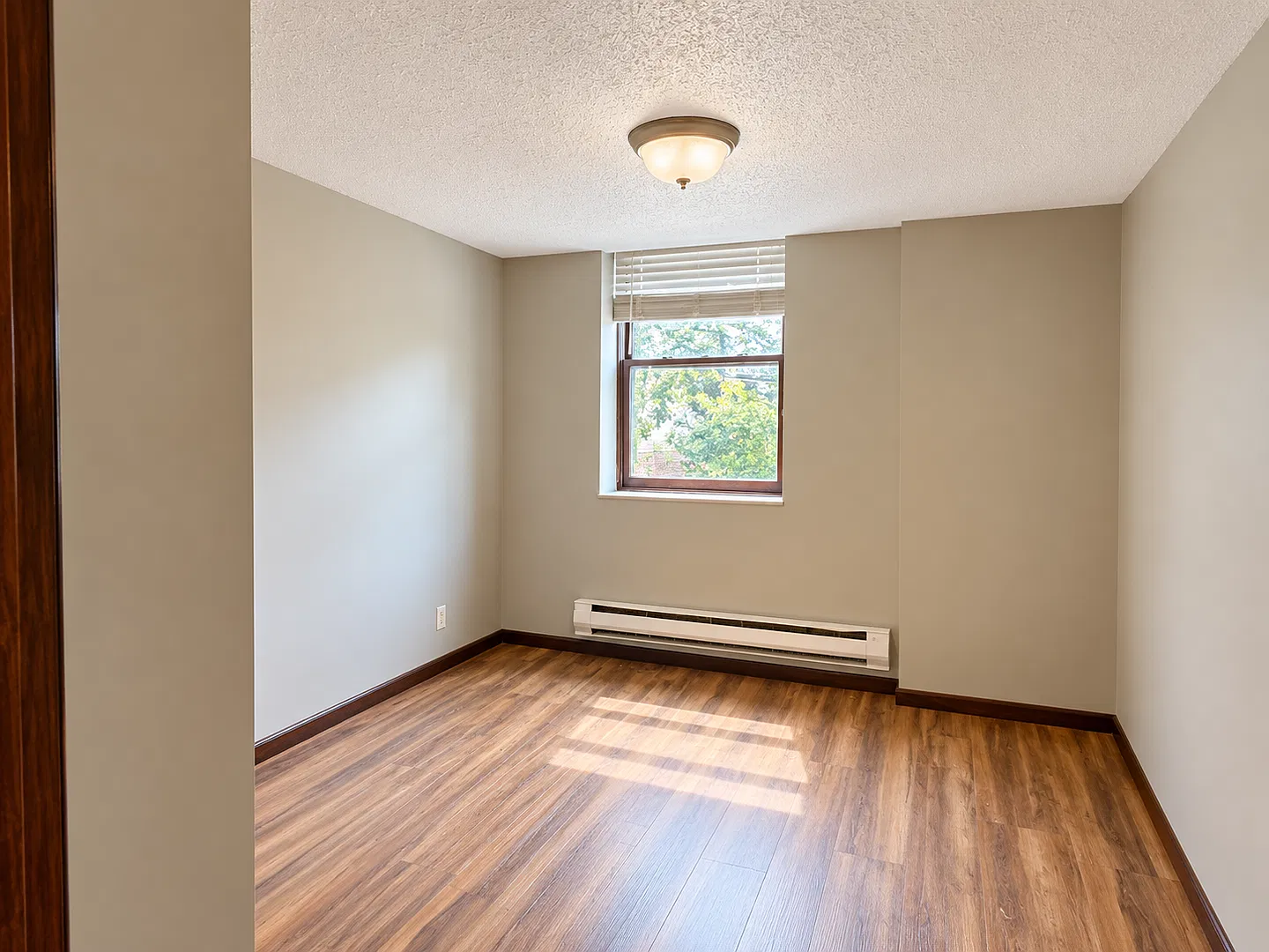 2541 Blaisdell Avenue — Photo 4