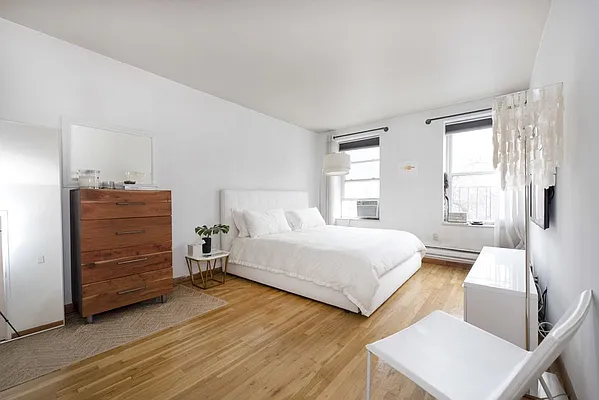 Rented by Bold New York | media 14