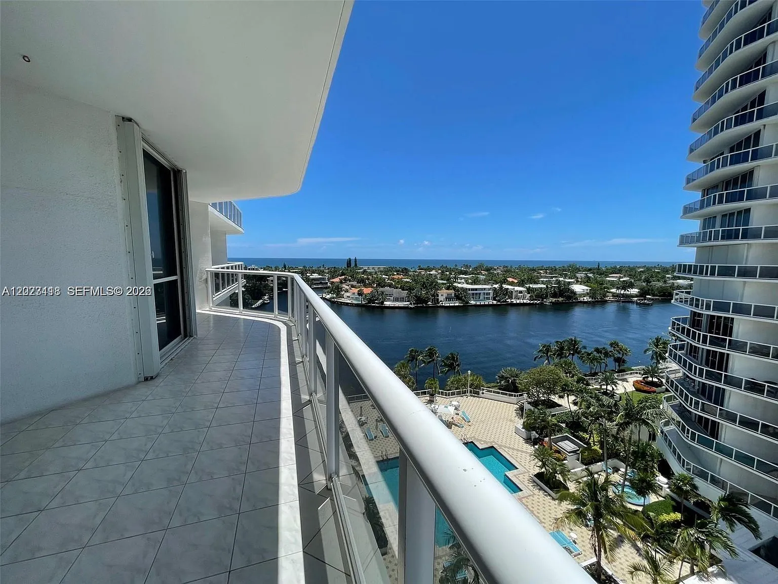 One Island Place Condo 1 — Photo 3