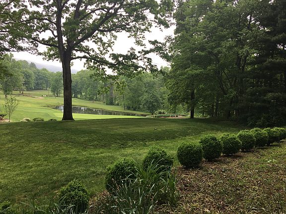 4th image of 3810 Delashmutt Dr