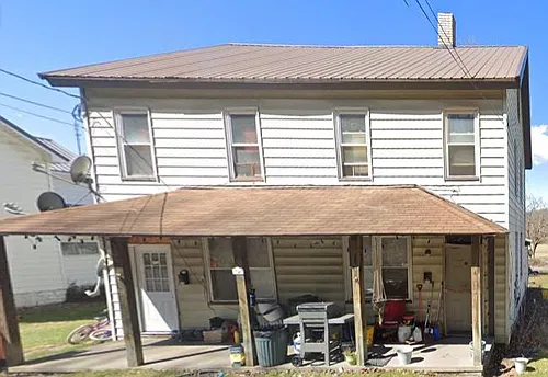 415 Schofield St Photo 1