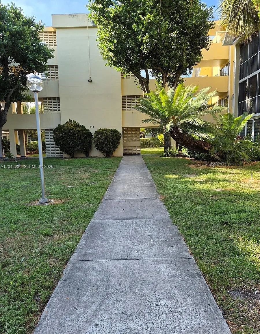 Lake Park Condo No 1 - Bl — Photo 3