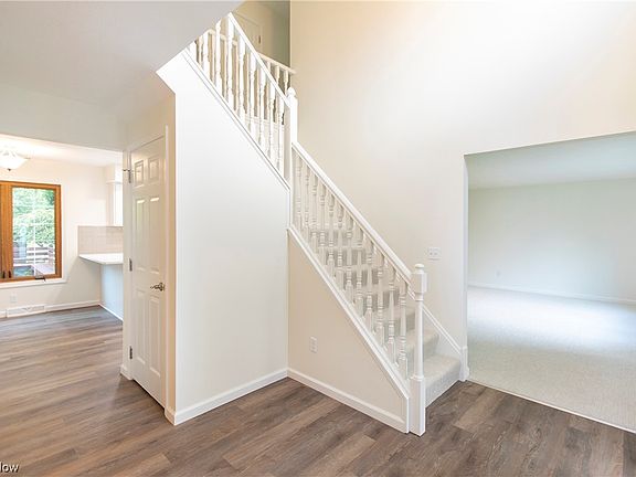 2nd image of 21760 Martins Way