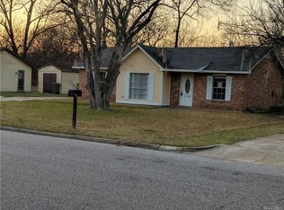 2945 Moorcroft Dr, Montgomery, AL 36116