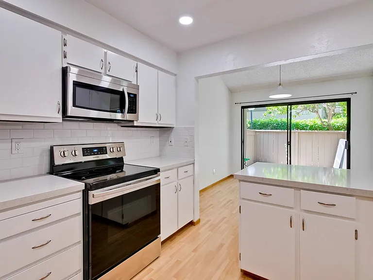 49 Showers Dr #F436 — Photo 20