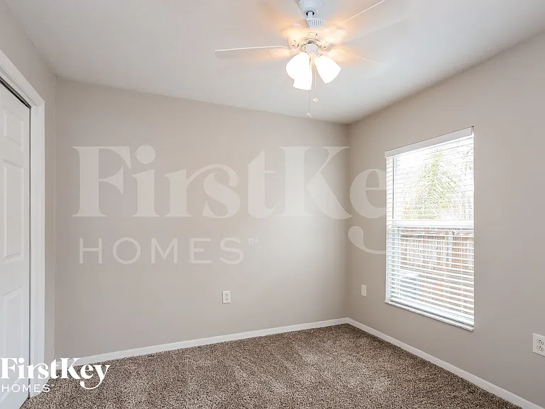 10709 Deepbrook Dr — Photo 16