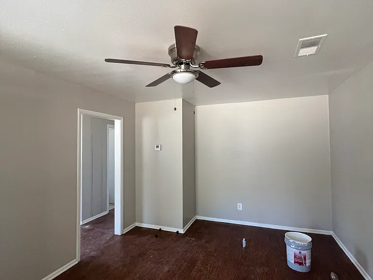 124 Russell St #B — Photo 32