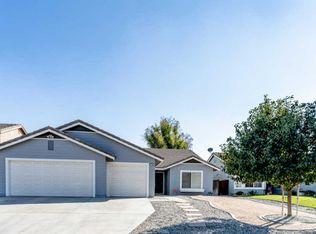 3250 Desert Cloud Ave, Rosamond, CA 93560