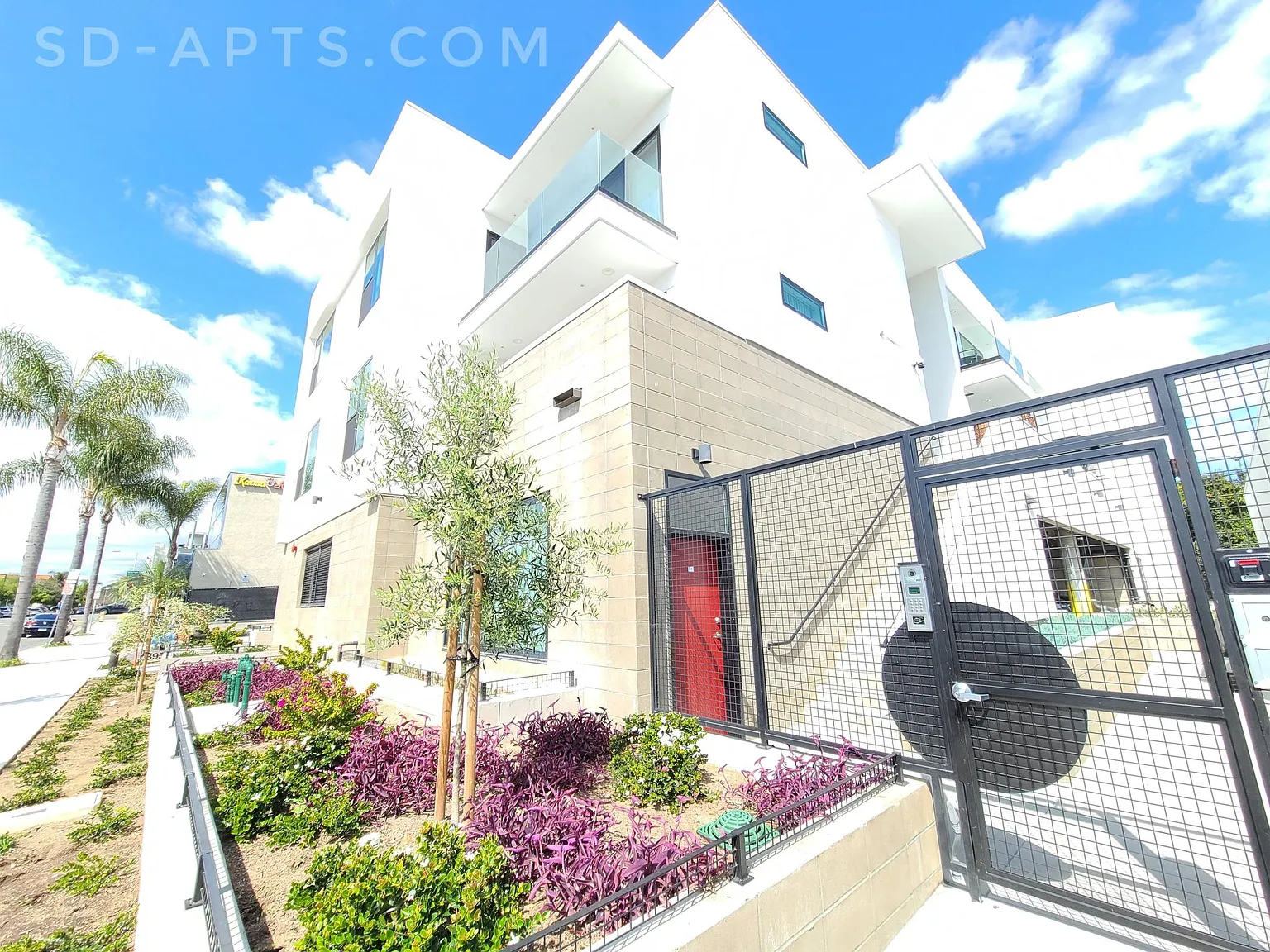 1 bed, $2,500 — Photo 2