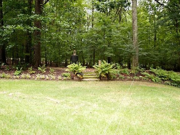 4th image of 620 Shady Hollow Cv