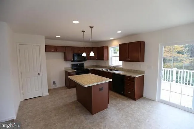 4575 Laurel Valley Ln — Photo 5
