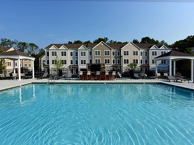 Central Pool &amp; Outdoor Lounge Area