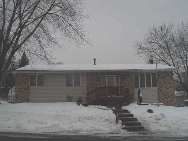 1st image of 975 Waterloo Ave