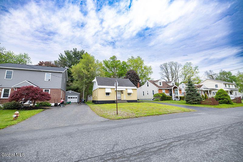 3rd image of 1782 Fiero Avenue