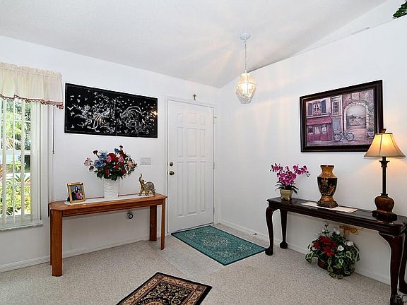 2nd image of 18 Pinelynn Dr