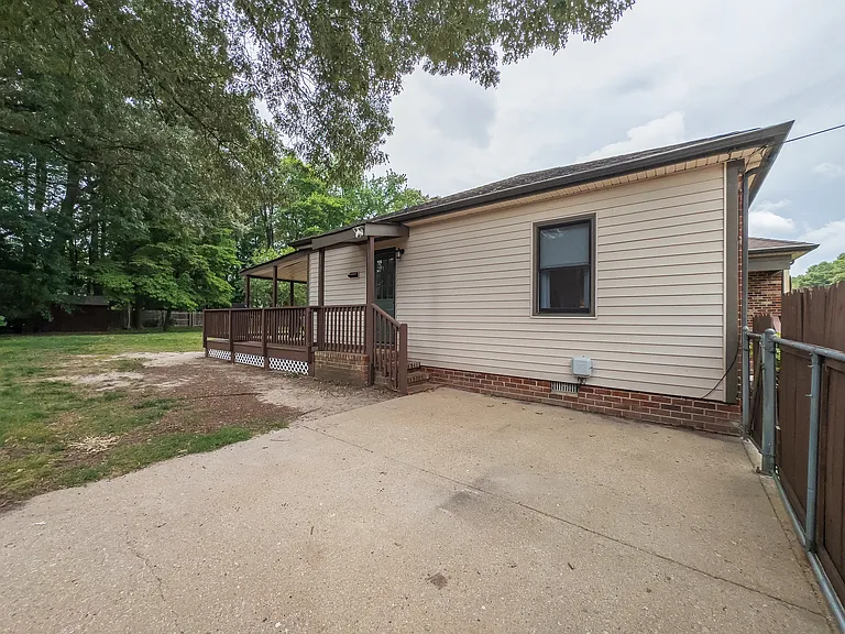 7205 John Elizabeth Pl — Photo 56