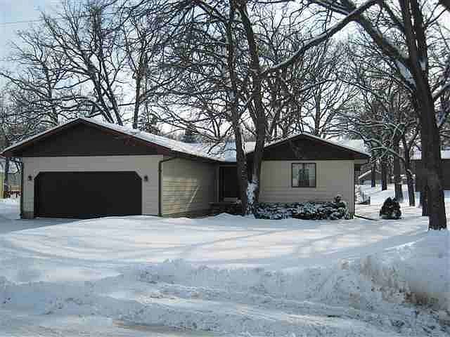 1st image of 106 4th St