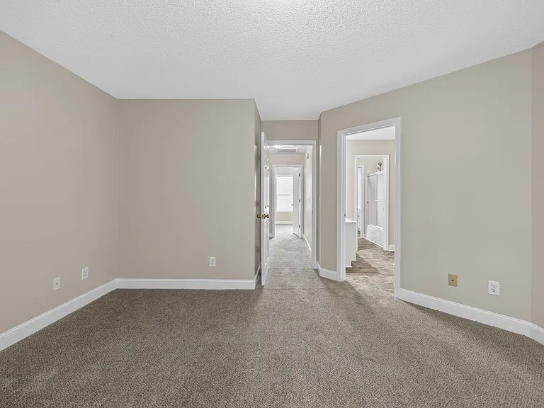 17 Whitfield Way — Photo 22