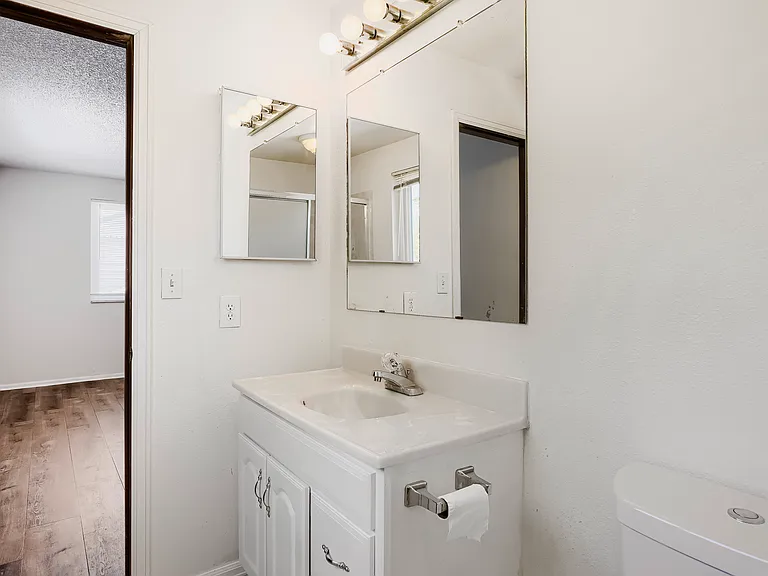14500 E Evans Pl — Photo 26