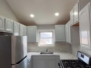 1474 Edgewood St #2, Rosedale, NY 11422