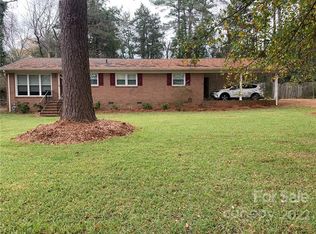 1110 Crestfield Dr, Lancaster, SC 29720